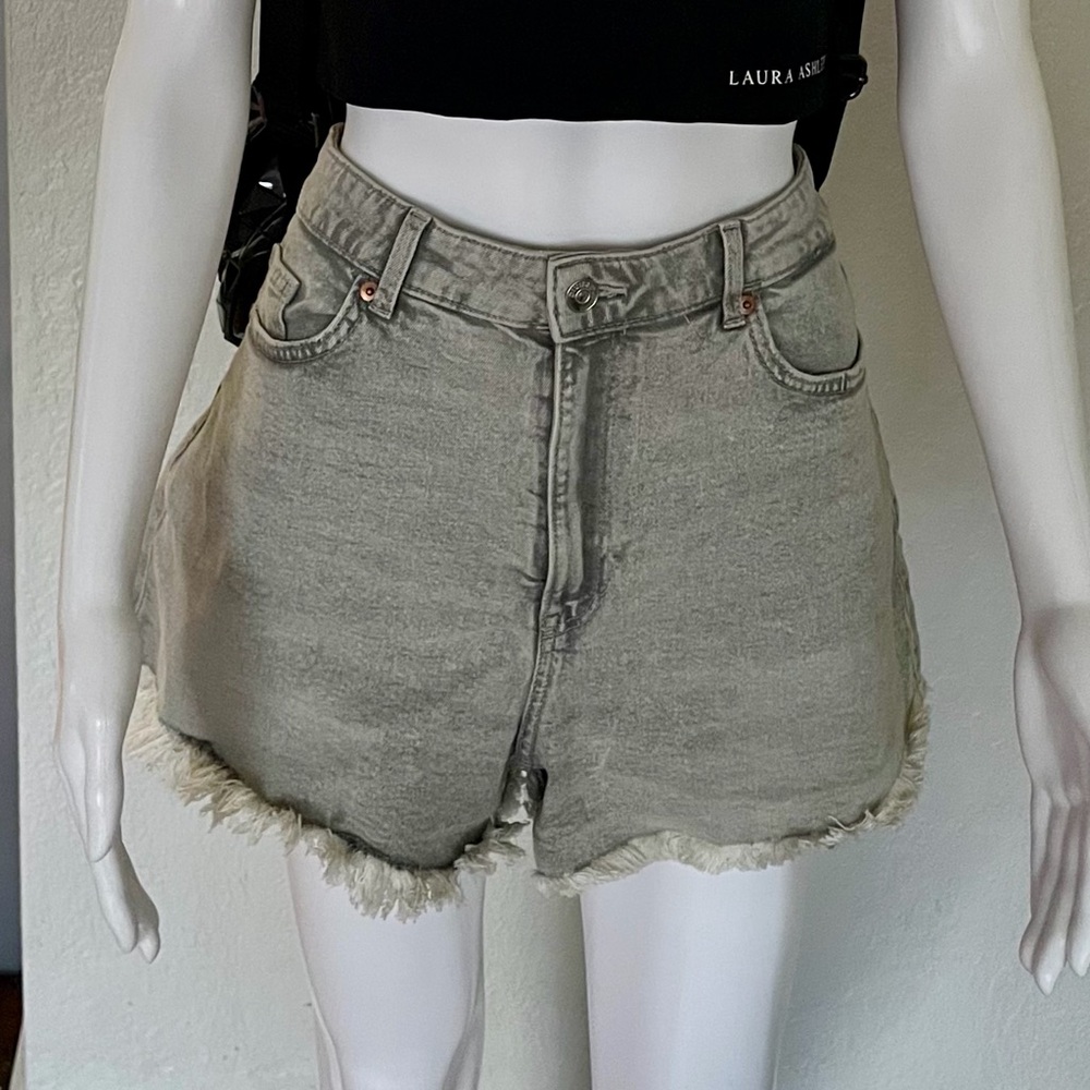 H&M Light Gray Jean Shorts